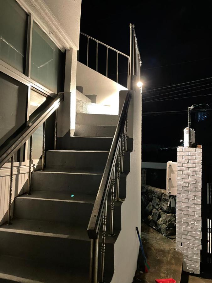 Cozy Sinchon 2548 Villa Jeju Dış mekan fotoğraf